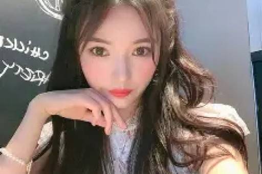 人设崩塌！白冰公益装大方背地里偷逃税款藏猫腻